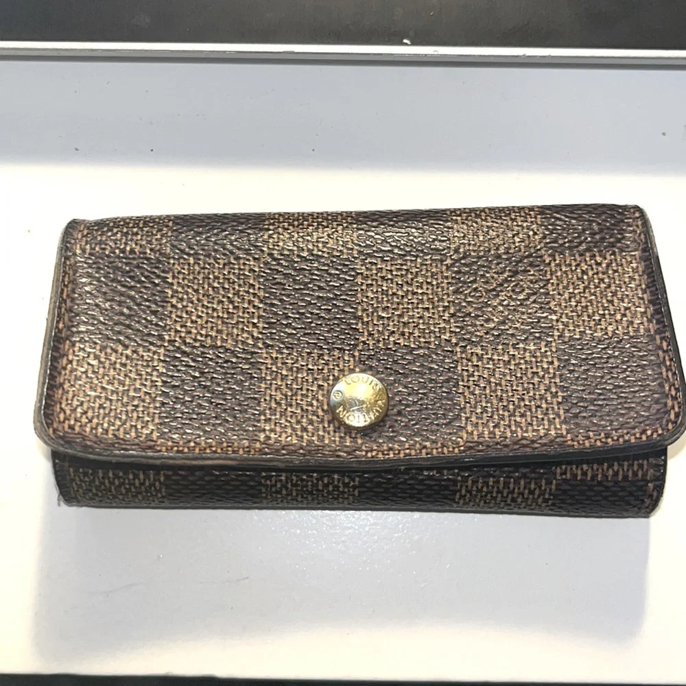 Authentic vintage LV Keychain holder.